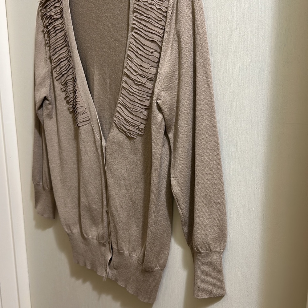 Beautiful ANTONIO MELANI Tan Sweater - Picture 5 of 11